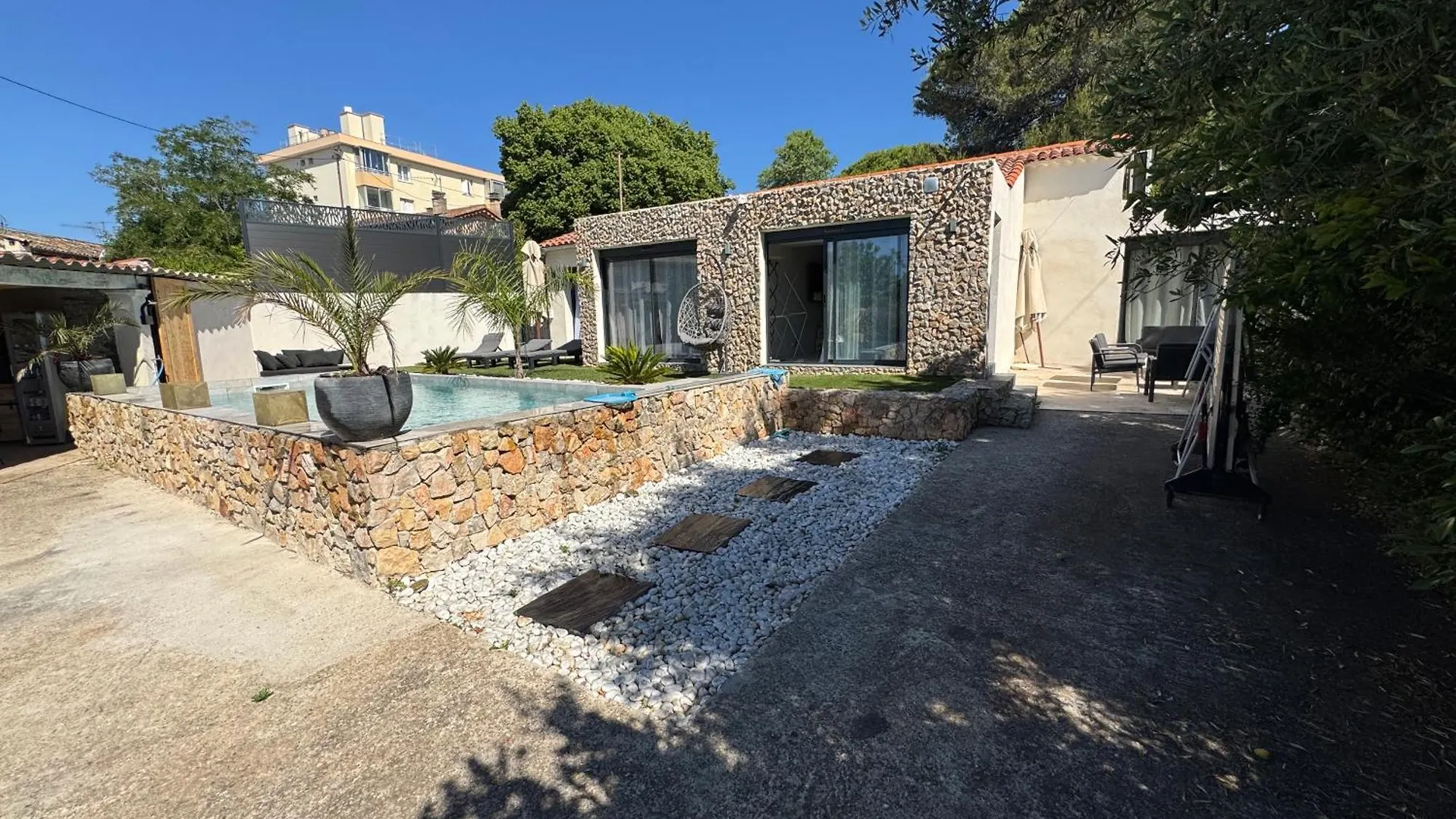 Havre De Paix Avec Villa Prestige Cannes Luxe, Piscine Chauffee, Alarme, Cameras Parking Privee Le Cannet 0*,  Francia